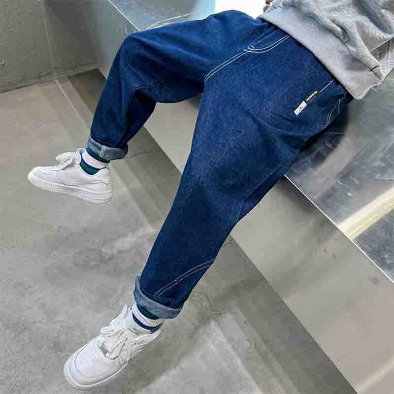 ZHONGRUI Jeans designed for autumn 2022