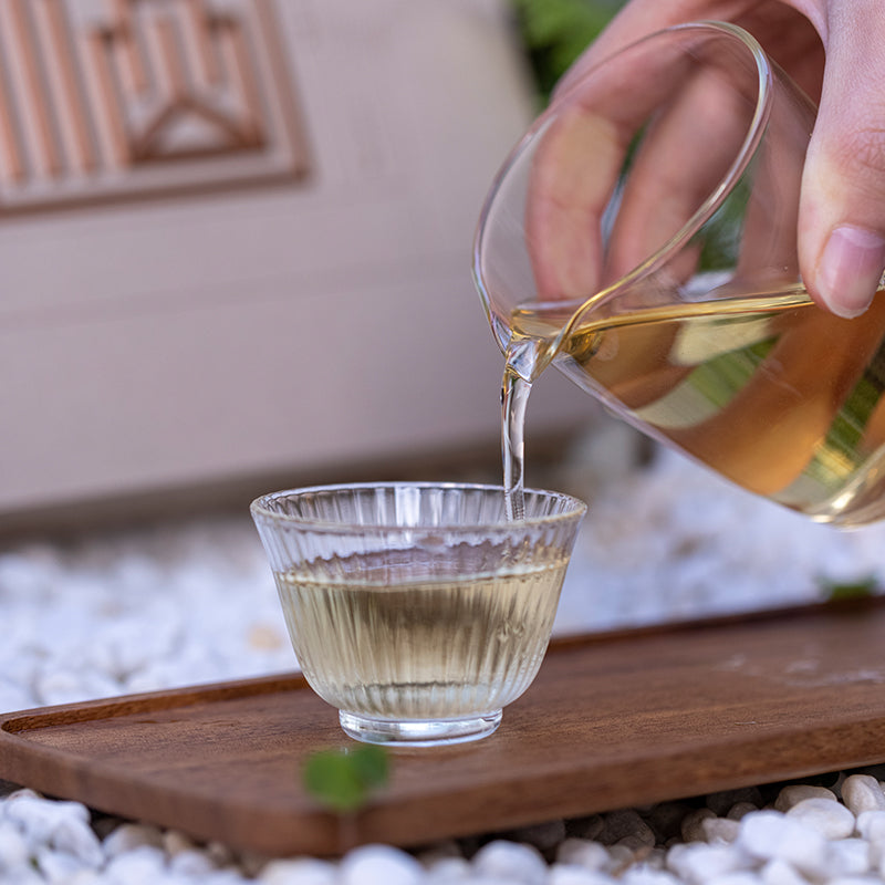 ChenYuanTai 22 Fukuyama Specifications: 350g × 7 cakes × 4 bags Specifications per item: 28 cakes Minimum order quantity: 100 Fuding White Tea 2022 Grade 1 Compressed Shoumei Single Cake