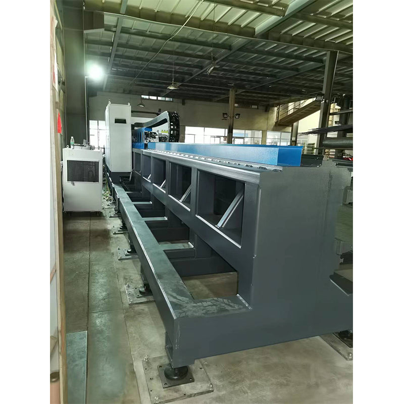 YueGe Automatic pulling three- and four-chuck heavy-duty profile cutting machine Industrial fiber laser cutting machine Laser cutting equipment for sheet metal processing