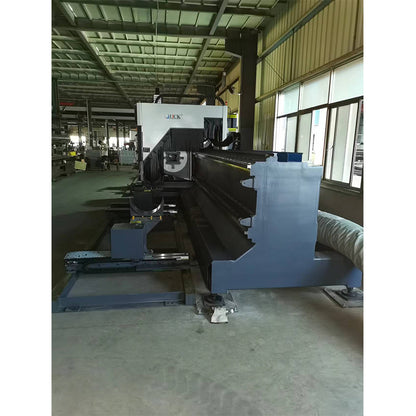 YueGe Automatic pulling three- and four-chuck heavy-duty profile cutting machine Industrial fiber laser cutting machine Laser cutting equipment for sheet metal processing