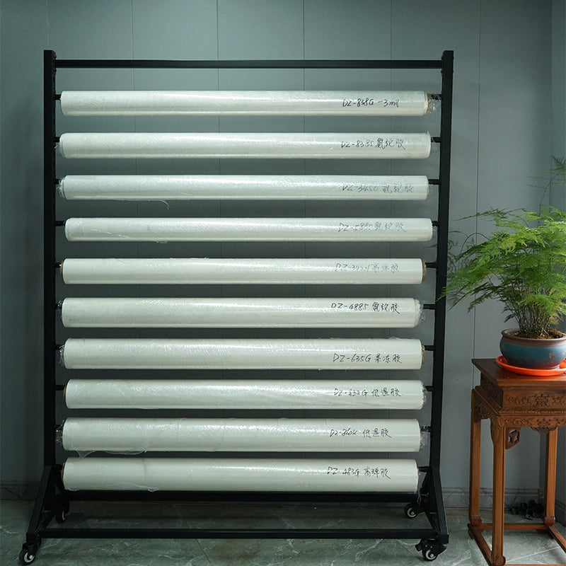 Dazhen TPU hot melt film, high temperature and high elasticity film, seamless Adhesive film, clothing hot melt film model: DZ-342N Width: 1524MM Length: 100M Starting lot size 100m Double-sided recombination washable adhesive