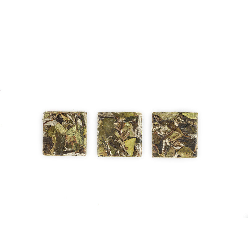 ChenYuanTai 2019 Cloud and Moon Song Specifications: 5g*3 tablets*10 boxes = 150g/box Specifications per item: 50 tablets Minimum order quantity: 100 Grade 1 Gongmei Fuding White Tea