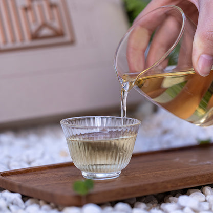 ChenYuanTai 22 Fukuyama Specifications: 350g × 7 cakes × 4 bags Specifications per item: 28 cakes Minimum order quantity: 100 Fuding White Tea 2022 Grade 1 Compressed Shoumei Single Cake